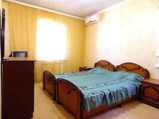 Гостиница Guest House on Krasnodarskaya Геленджик Двухместный номер Делюкс с 2 отдельными кроватями-4