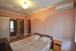 Гостиница Guest House on Krasnodarskaya Геленджик Двухместный номер с 2 отдельными кроватями и балконом-3