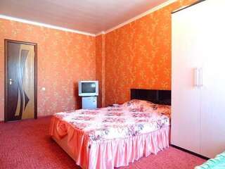 Гостиница Guest House on Krasnodarskaya Геленджик Трехместный номер -4